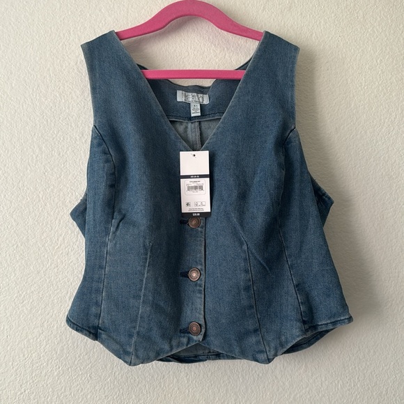 Sofia Jeans’ Denim Vest NWT - Picture 5 of 6
